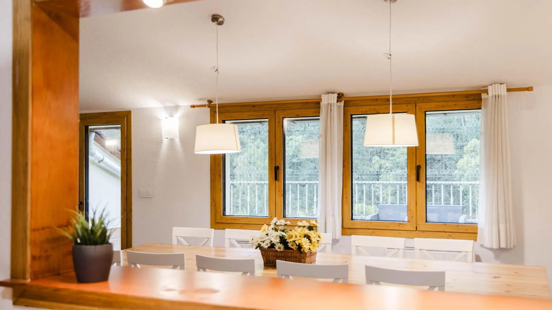 Atico Para 12 Personas Con Vistas Panoramicas I Andbnb Canillo 0*,  Andorra